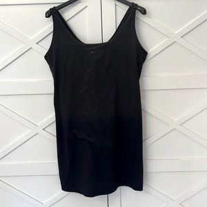 Nike sport dress - size L Only worn 1 time Black